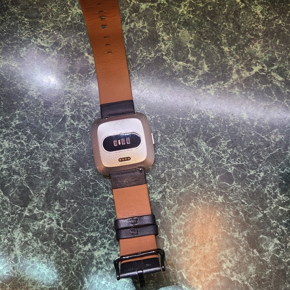 Fitbit Versa Lite - Picture 3 of 4